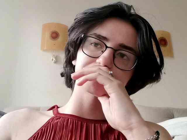 DonetteMarrin webcam