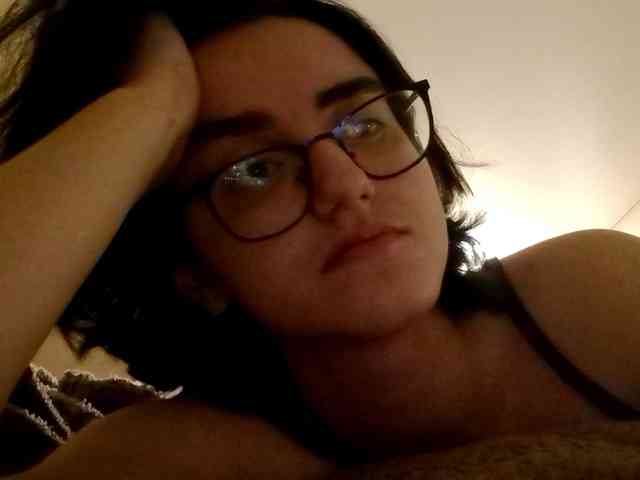DonetteMarrin webcam