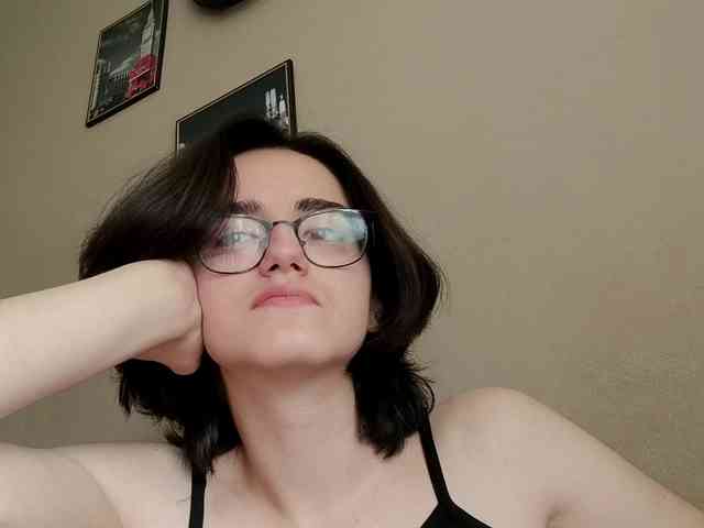 upskirt webcam DonetteMarrin