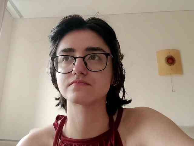 DonetteMarrin webcam