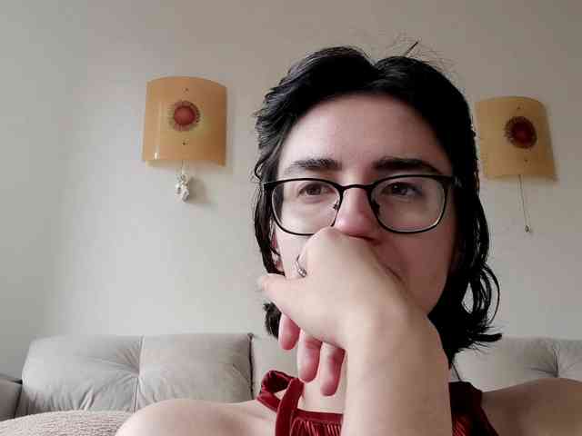 DonetteMarrin webcam