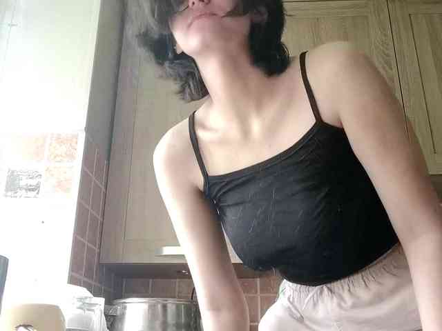 DonetteMarrin webcam