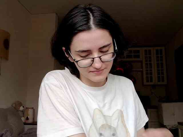 DonetteMarrin webcam