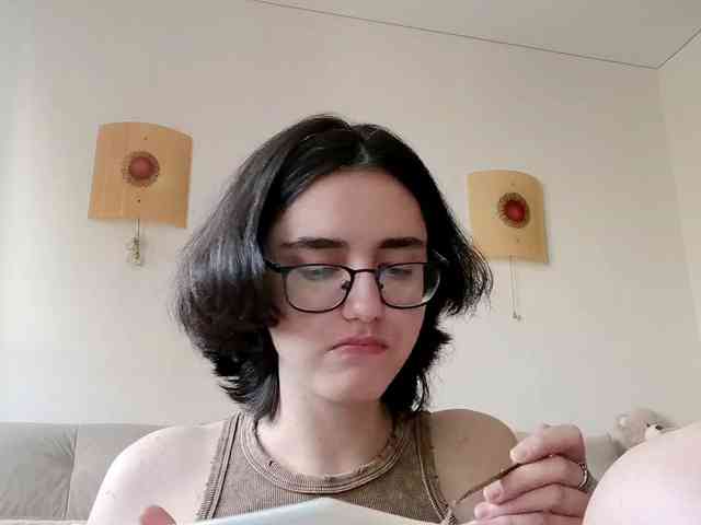 Modèle: DonetteMarrin