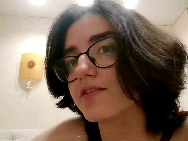 DonetteMarrin webcam