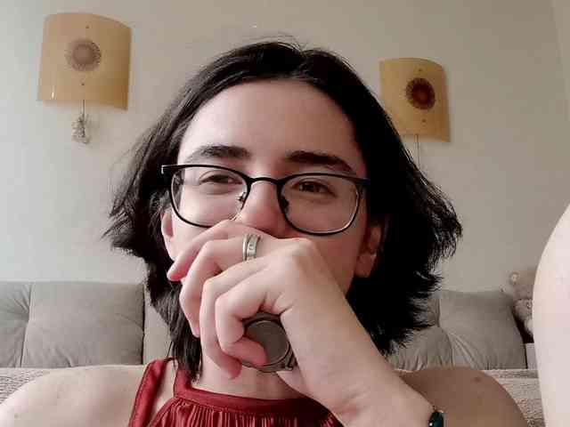 DonetteMarrin webcam