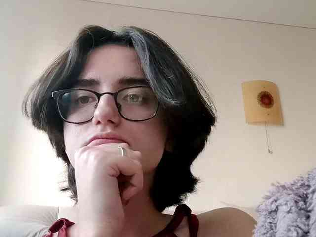 DonetteMarrin webcam