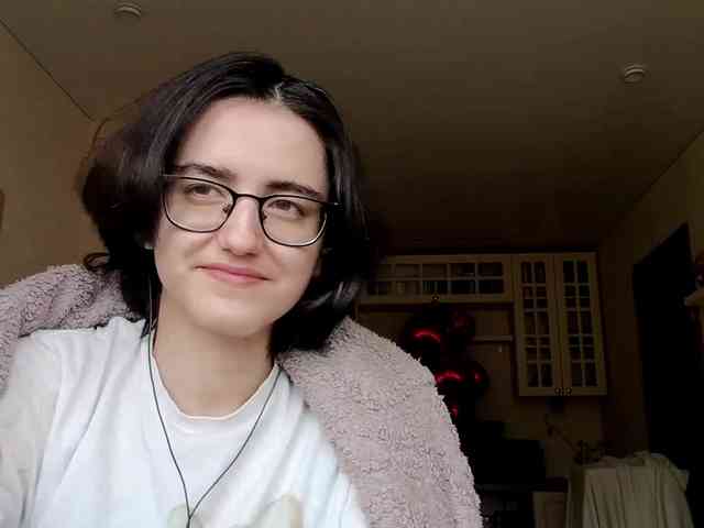 DonetteMarrin webcam
