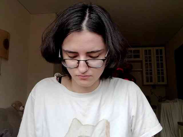 DonetteMarrin webcam