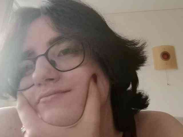 DonetteMarrin webcam