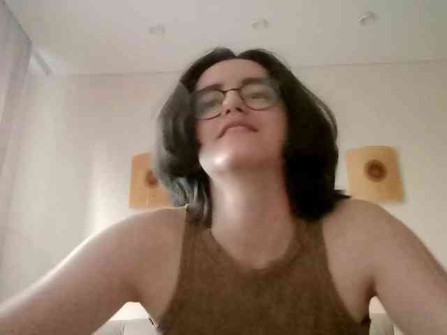 DonetteMarrin webcam