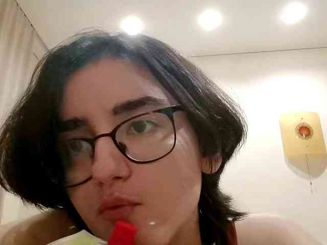 DonetteMarrin webcam