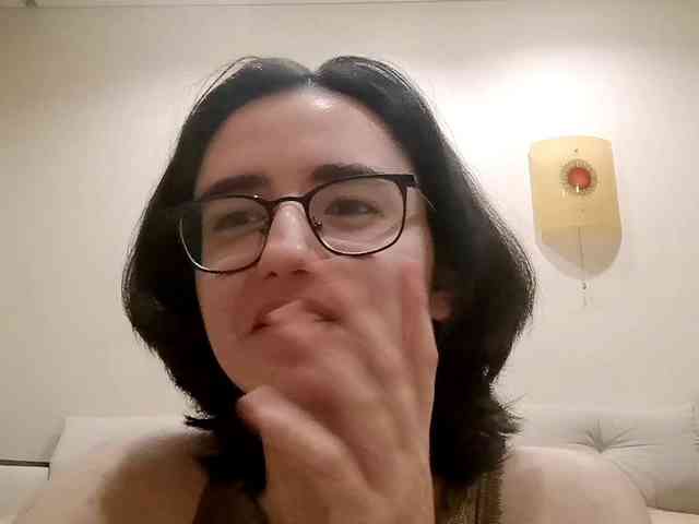 DonetteMarrin webcam