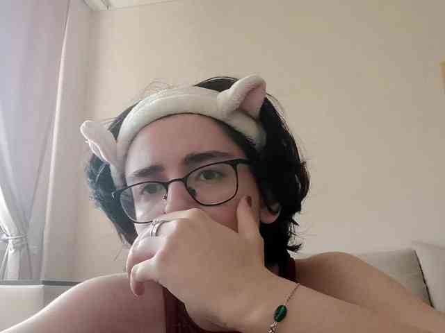 DonetteMarrin webcam