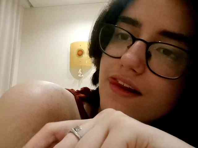 DonetteMarrin webcam