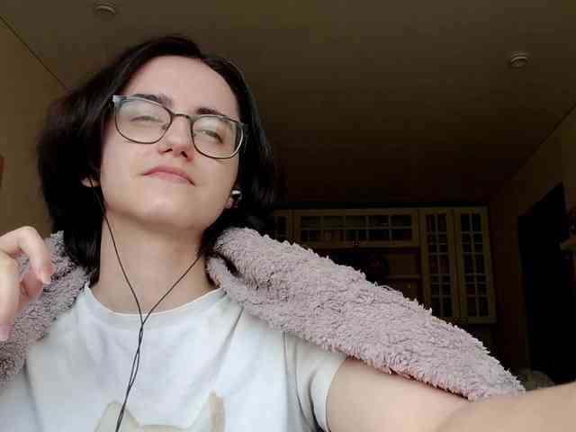 DonetteMarrin webcam