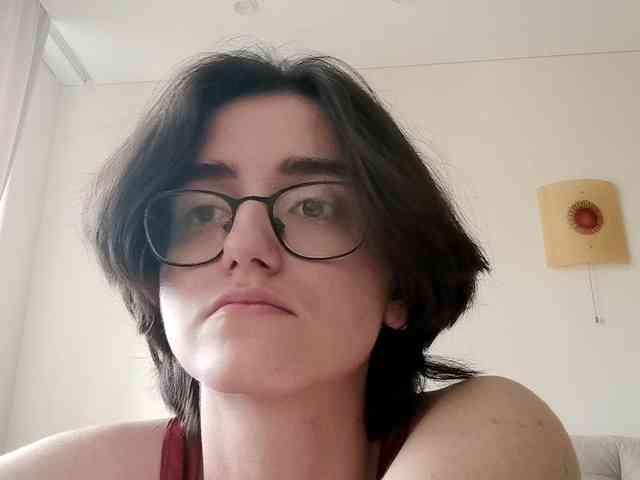 Modèle: DonetteMarrin