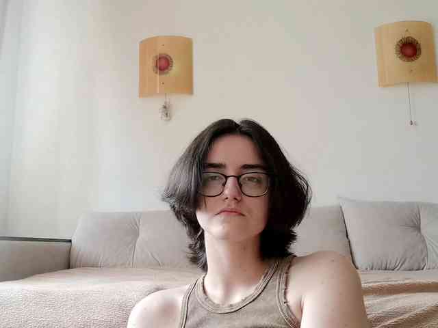 DonetteMarrin webcam