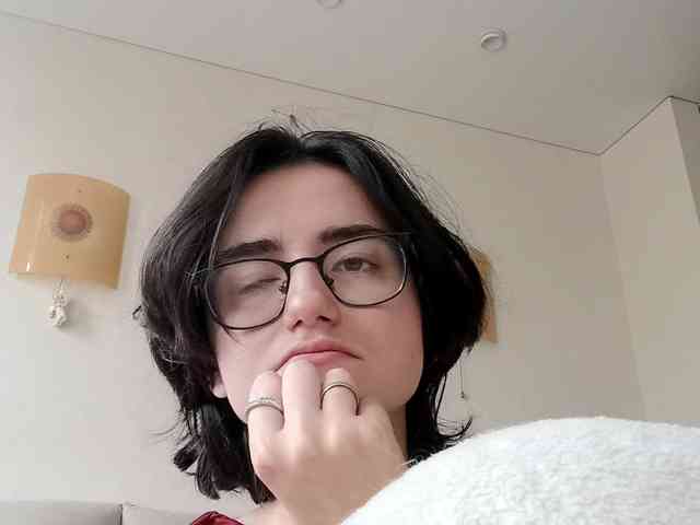 DonetteMarrin webcam