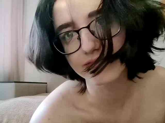DonetteMarrin webcam