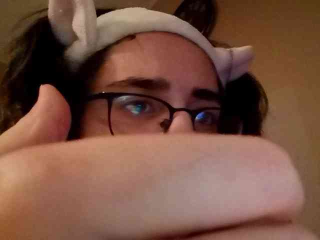 DonetteMarrin webcam