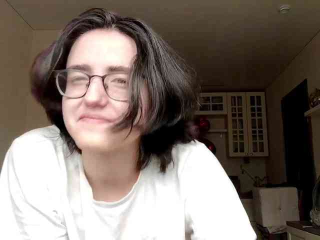 DonetteMarrin webcam
