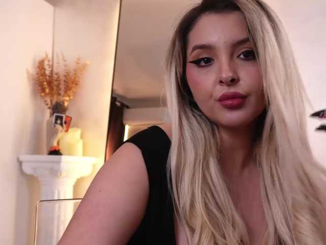 VictoriaDaeva live cam preview