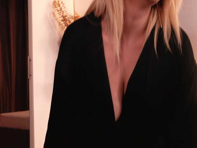 VictoriaDaeva live webcam show