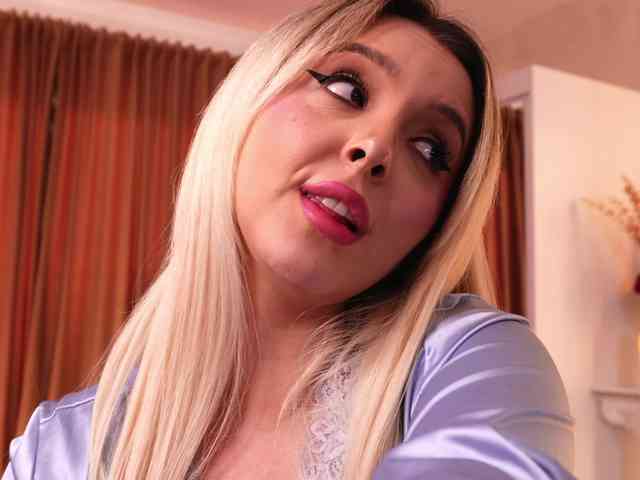 VictoriaDaeva webcam