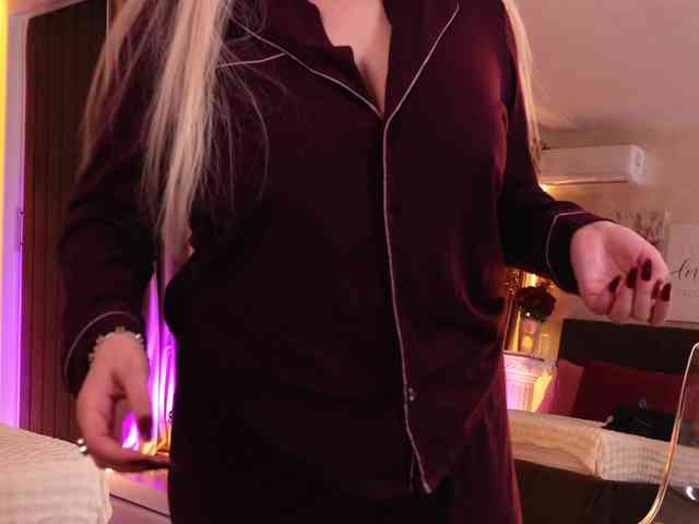 VictoriaDaeva webcam
