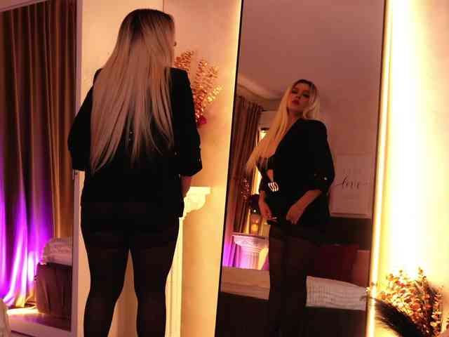 VictoriaDaeva webcam