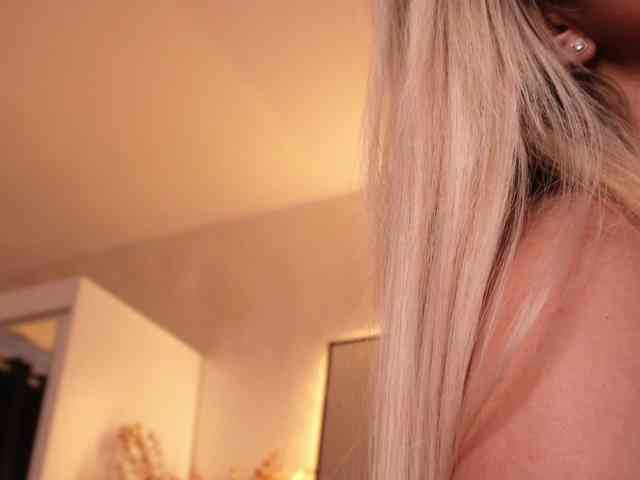 VictoriaDaeva webcam