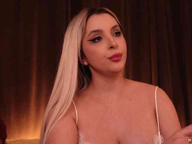 VictoriaDaeva webcam