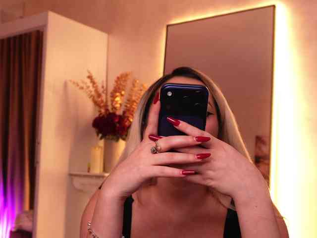 VictoriaDaeva webcam