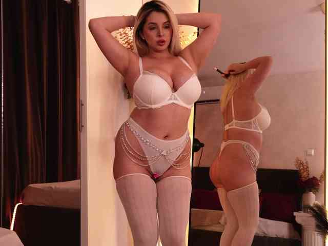 VictoriaDaeva webcam