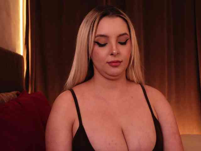 VictoriaDaeva webcam