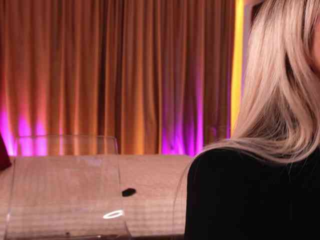 VictoriaDaeva webcam