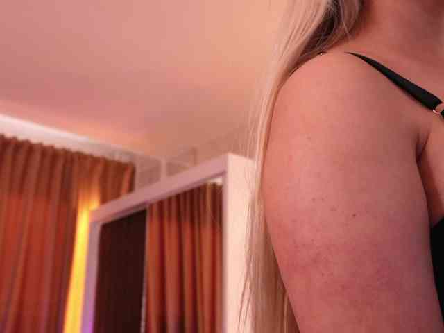 VictoriaDaeva webcam