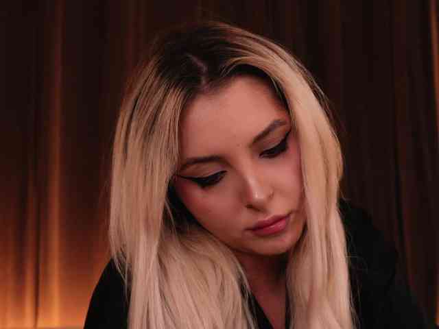VictoriaDaeva webcam