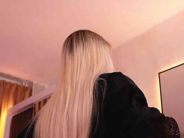 VictoriaDaeva webcam