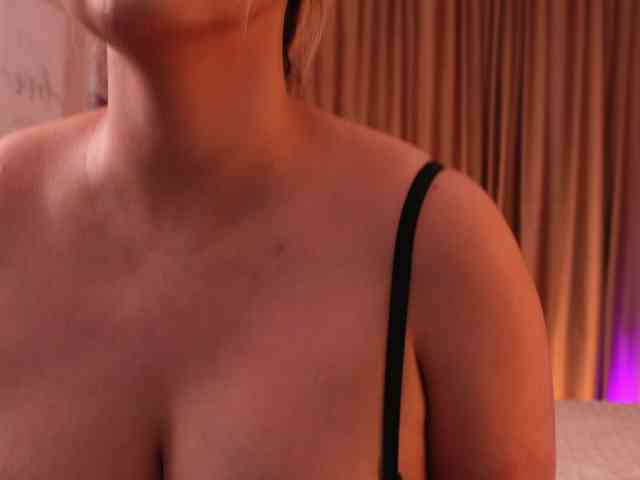 VictoriaDaeva webcam