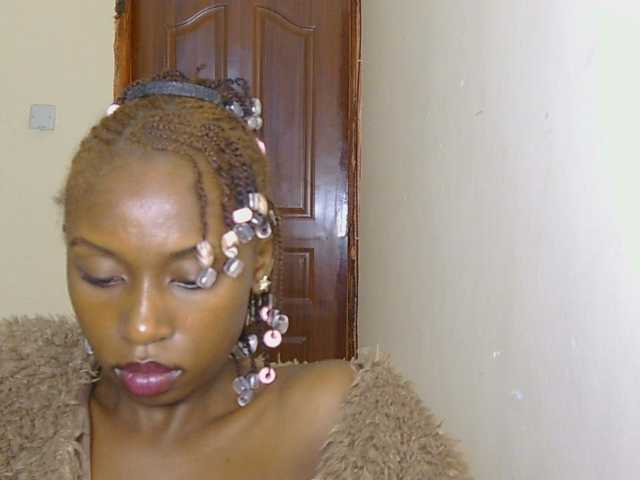Boughie-birdy live cam on BongaCams