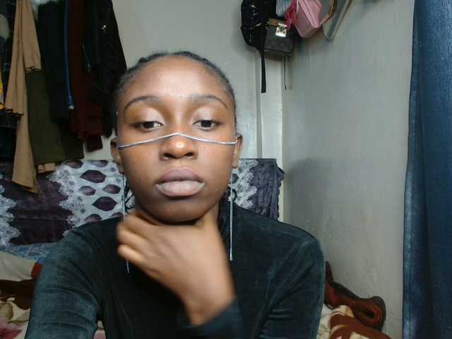 Boughie-birdy live cam on BongaCams