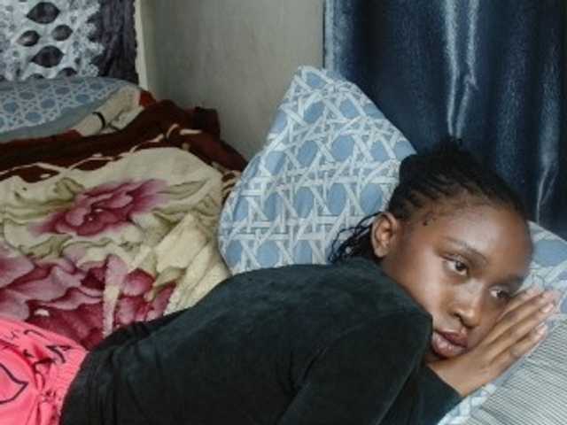 Boughie-birdy live cam on BongaCams