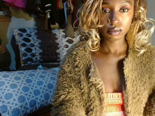 Boughie-birdy Live Cam on BongaCams