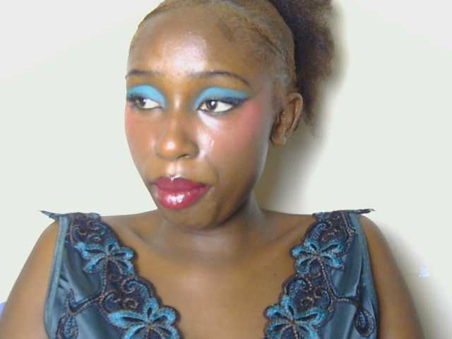 Boughie-birdy live cam on BongaCams