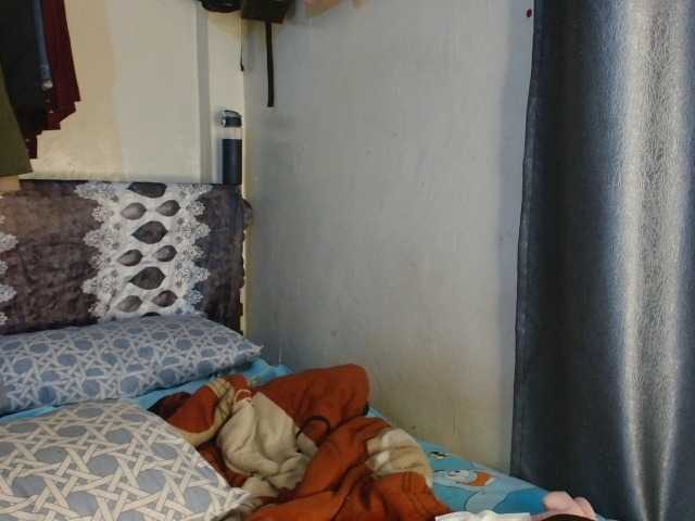 Boughie-birdy live webcam show