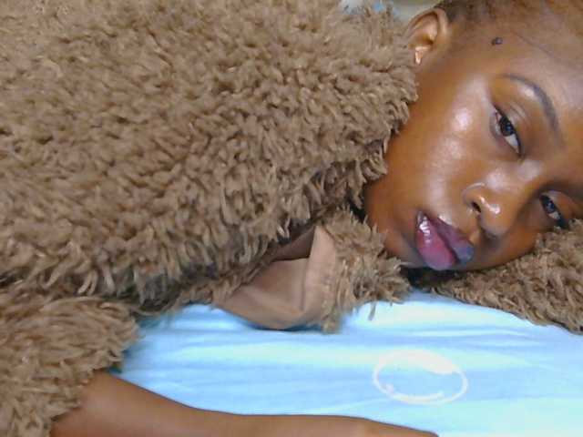 Boughie-birdy live cam on BongaCams