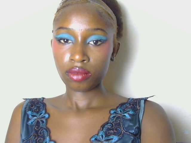 Boughie-birdy live cam on BongaCams
