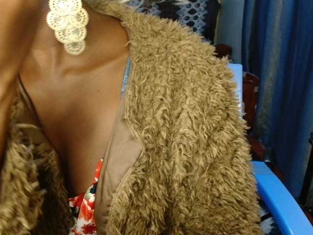 Boughie-birdy live webcam show